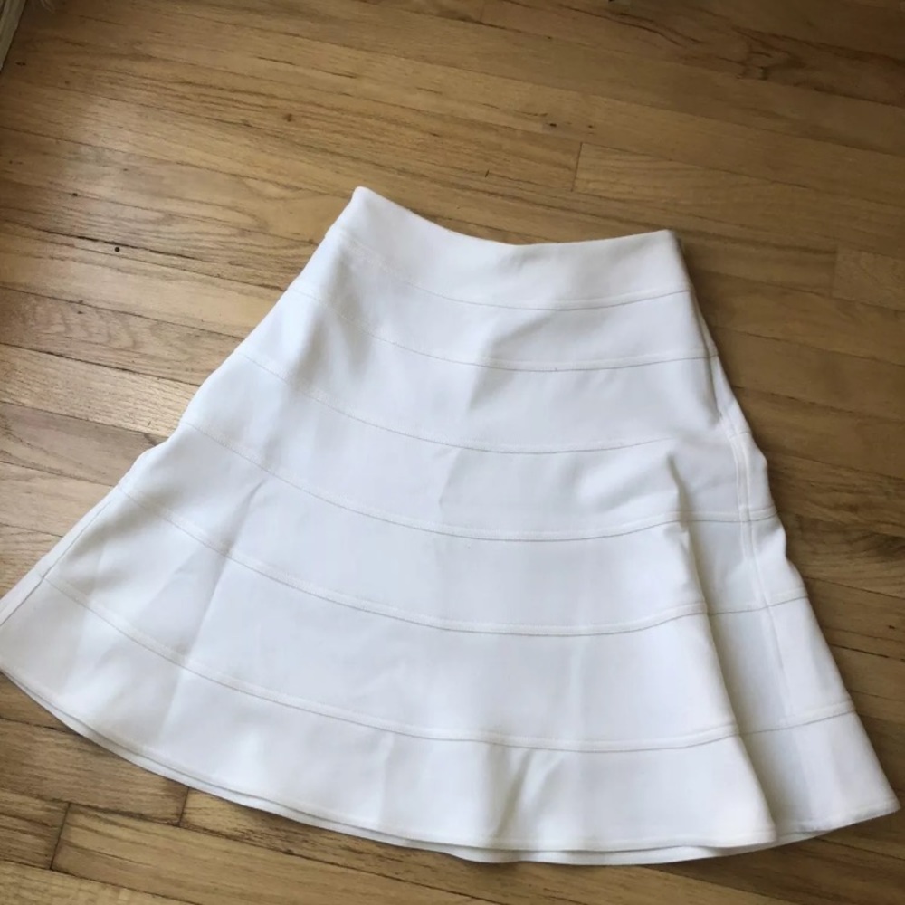 L’agence white midi skirt size small MK